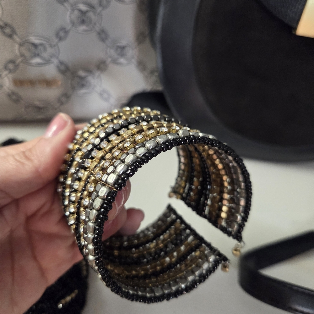 5 Piece Bundle Lot Set - Black, Gold, Silver Tones - Picture 5 of 16